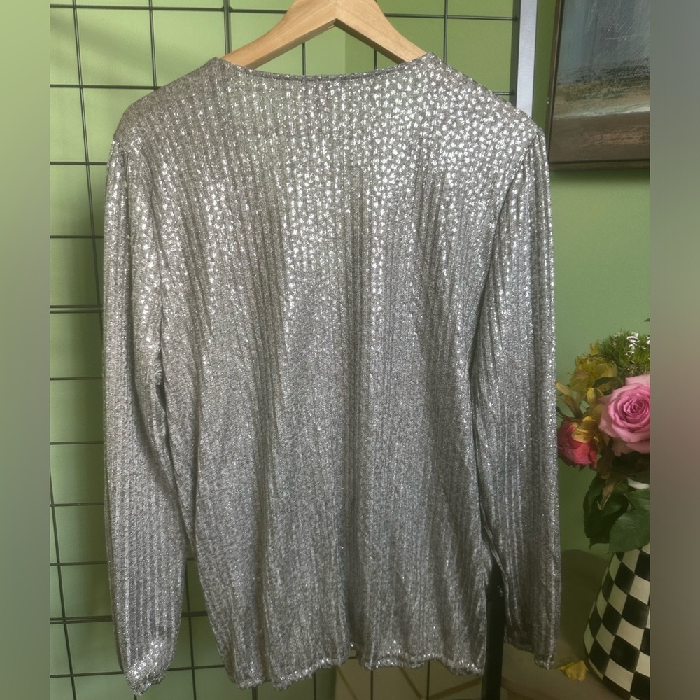 Vince Camuto Gray Shimmer Long Sleeve Drape Front Blouse Size 2 XL - Picture 2 of 4